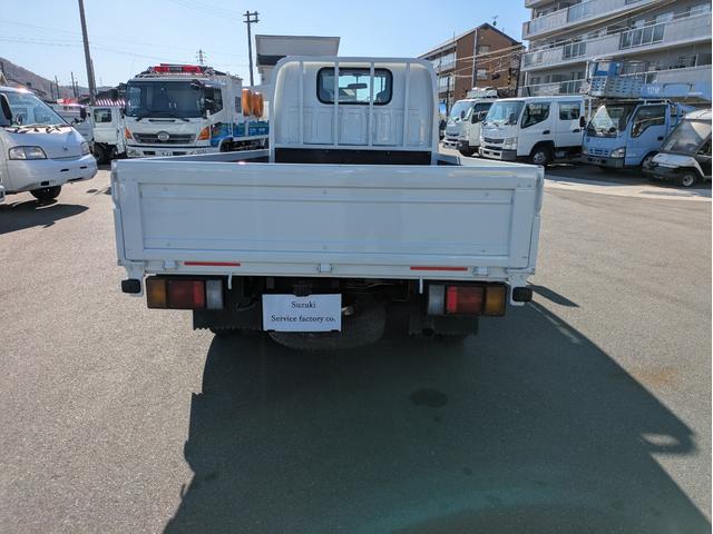 タイタントラック ワイドロー 積載1.5t AT 荷台内寸 長さ:310cm 幅:161cm 高さ:38cm ETC アイドリングストップ キーレスリモコン 助手席側電動格納ミラー パワーウインドウ パワステ オートマチック(8枚目)
