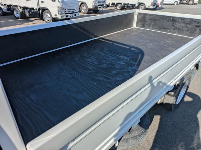 タイタントラック ワイドロー 積載1.5t AT 荷台内寸 長さ:310cm 幅:161cm 高さ:38cm ETC アイドリングストップ キーレスリモコン 助手席側電動格納ミラー パワーウインドウ パワステ オートマチック(10枚目)