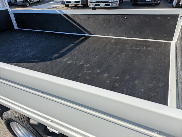 タイタントラック ワイドロー 積載1.5t AT 荷台内寸 長さ:310cm 幅:161cm 高さ:38cm ETC アイドリングストップ キーレスリモコン 助手席側電動格納ミラー パワーウインドウ パワステ オートマチック(13枚目)