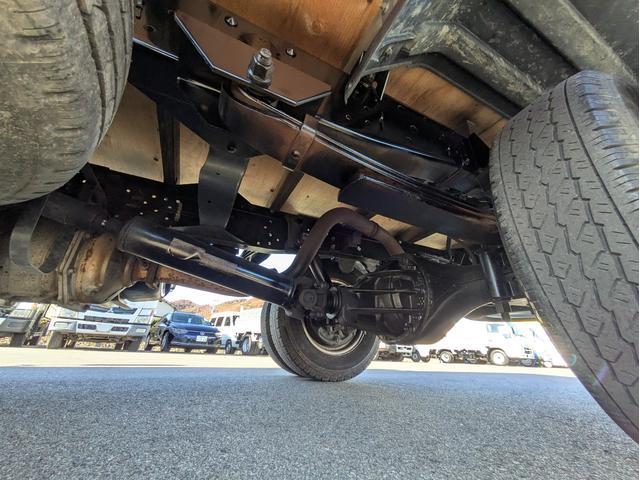 タイタントラック ワイドロー 積載1.5t AT 荷台内寸 長さ:310cm 幅:161cm 高さ:38cm ETC アイドリングストップ キーレスリモコン 助手席側電動格納ミラー パワーウインドウ パワステ オートマチック(28枚目)