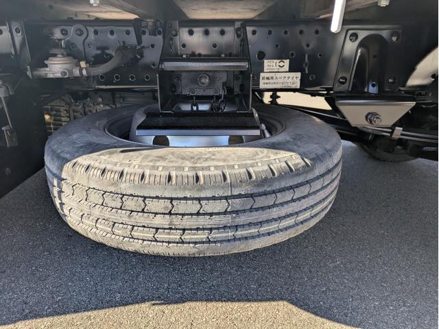 タイタントラック ワイドロー 積載1.5t AT 荷台内寸 長さ:310cm 幅:161cm 高さ:38cm ETC アイドリングストップ キーレスリモコン 助手席側電動格納ミラー パワーウインドウ パワステ オートマチック(41枚目)