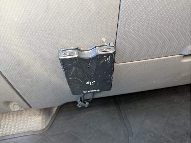 タイタントラック ワイドロー 積載1.5t AT 荷台内寸 長さ:310cm 幅:161cm 高さ:38cm ETC アイドリングストップ キーレスリモコン 助手席側電動格納ミラー パワーウインドウ パワステ オートマチック(47枚目)