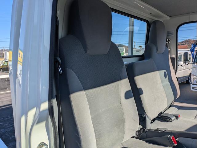 タイタントラック ワイドロー 積載1.5t AT 荷台内寸 長さ:310cm 幅:161cm 高さ:38cm ETC アイドリングストップ キーレスリモコン 助手席側電動格納ミラー パワーウインドウ パワステ オートマチック(52枚目)