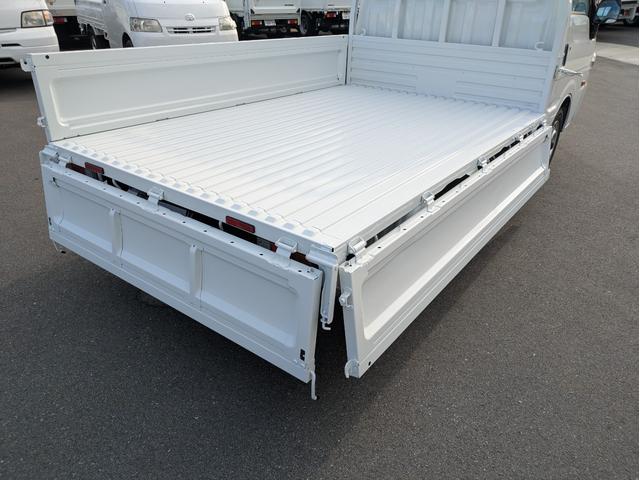 MAZDA BONGO TRUCK DX