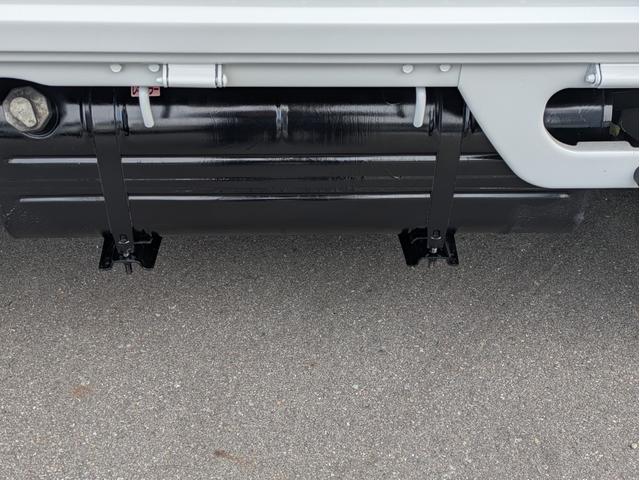 MAZDA BONGO TRUCK DX