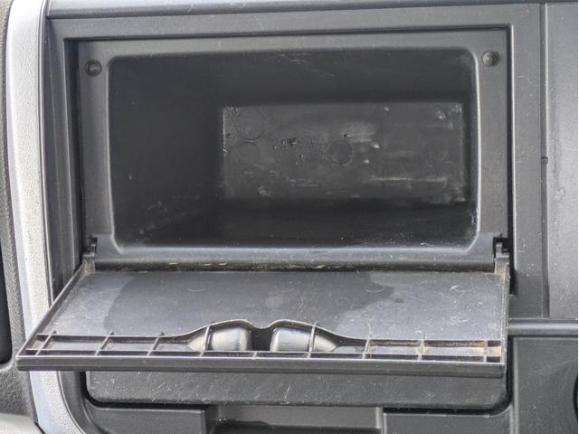 キャンター 全低床　積載２ｔ　ＡＴ　荷台内寸　長さ：３１１ｃｍ　幅：１６１ｃｍ　高さ：３８ｃｍ　助手席側電動格納ミラー　ＥＴＣ　フォグランプ　カーナビ　バックカメラ　パワーウインドウ　パワーステアリング　エアコン（16枚目）