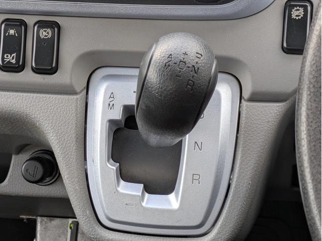 キャンター 全低床　積載２ｔ　ＡＴ　荷台内寸　長さ：３１１ｃｍ　幅：１６１ｃｍ　高さ：３８ｃｍ　助手席側電動格納ミラー　ＥＴＣ　フォグランプ　カーナビ　バックカメラ　パワーウインドウ　パワーステアリング　エアコン（17枚目）