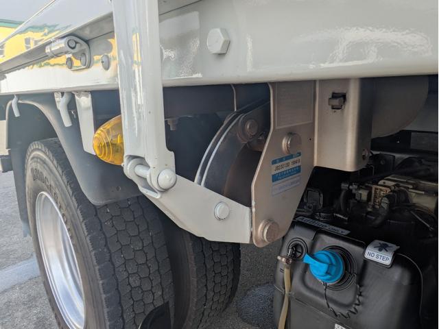 キャンター ロング　積載４．６５ｔ　荷台内寸　長さ：４３５ｃｍ　幅：２０９ｃｍ　高さ：３８ｃｍ　キーレスリモコン　バックカメラ　ＥＴＣ　パワーステアリング　パワーウインドウ　セイコーラック　助手席側電動格納ミラー（37枚目）