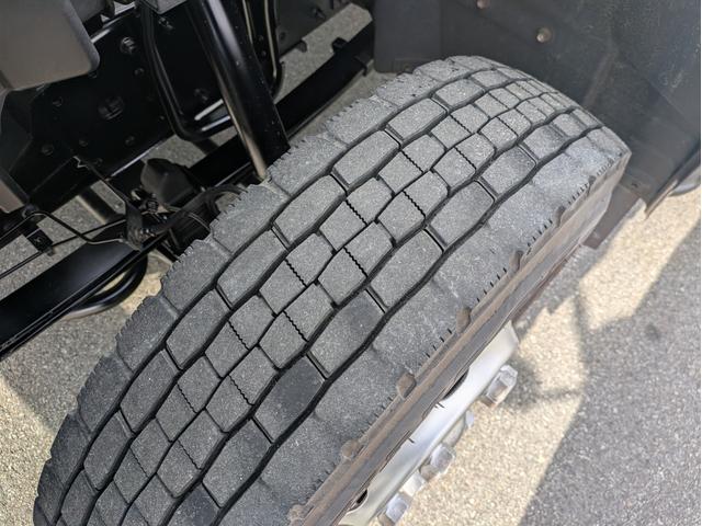 キャンター ロング　積載４．６５ｔ　荷台内寸　長さ：４３５ｃｍ　幅：２０９ｃｍ　高さ：３８ｃｍ　キーレスリモコン　バックカメラ　ＥＴＣ　パワーステアリング　パワーウインドウ　セイコーラック　助手席側電動格納ミラー（41枚目）