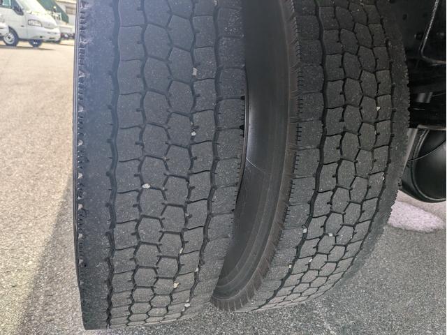 キャンター ロング　積載４．６５ｔ　荷台内寸　長さ：４３５ｃｍ　幅：２０９ｃｍ　高さ：３８ｃｍ　キーレスリモコン　バックカメラ　ＥＴＣ　パワーステアリング　パワーウインドウ　セイコーラック　助手席側電動格納ミラー（43枚目）