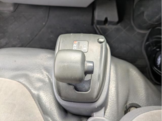 タイタントラック ワイドロー　積載１．４５ｔ　垂直パワーゲート　ＡＴ　車両総重量：３．９７５ｋｇ　荷台内寸　長さ：２８８ｃｍ　幅：１６０ｃｍ　高さ：３８ｃｍ　助手席側電動格納ミラー　助手席エアバッグ　パワーウインドウ　パワステ（37枚目）
