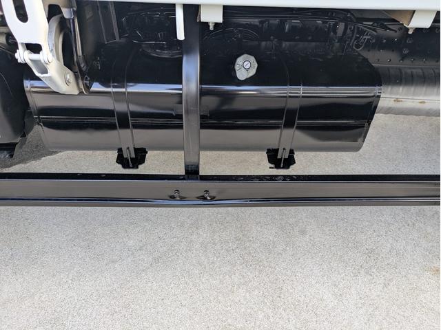 キャンター 　積載３．５ｔ　５ＭＴ　荷台内寸　長さ：５００ｃｍ　幅：２０９ｃ　高さ：３８ｃｍ　車両総重量：６，９２５ｋｇ　ＥＴＣ　セイコーラック　パワーウインドウ　パワーステアリング　助手席側電動格納ミラー（53枚目）