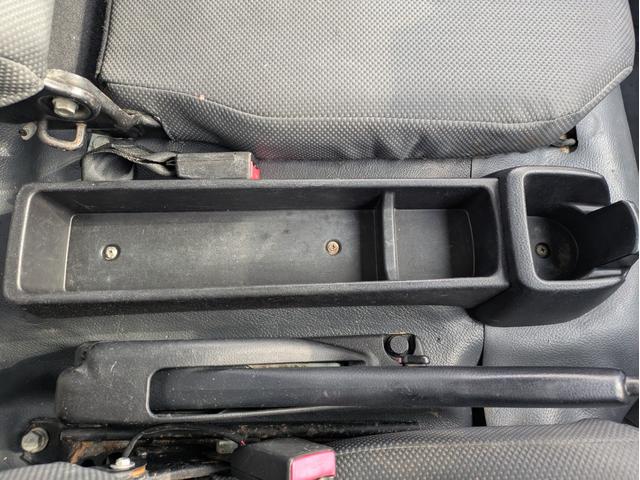 キャンター 　積載３．５ｔ　５ＭＴ　荷台内寸　長さ：５００ｃｍ　幅：２０９ｃ　高さ：３８ｃｍ　車両総重量：６，９２５ｋｇ　ＥＴＣ　セイコーラック　パワーウインドウ　パワーステアリング　助手席側電動格納ミラー（66枚目）