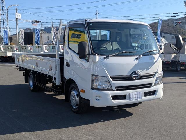 デュトロ ベースグレード　ワイドロング　積載１．９ｔ　ＡＴ　ロープトンネル４対　車両総重量：４，９８５ｋｇ　荷台内寸　長さ：４３２ｃｍ　幅：２１１ｃｍ　高さ：３８ｃｍ　セイコーラック　ＥＴＣ　　パワーステアリング（4枚目）