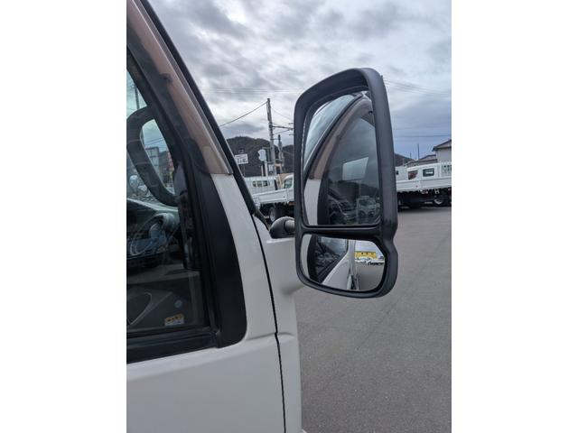 デュトロ ベースグレード　積載１．８５ｔ　低温冷蔵冷凍車　－３０℃設定　ＡＴ　荷台内寸　長さ：３００ｃｍ　幅：１６６ｃｍ　高さ：１７１ｃｍ　ＥＴＣ　バックカメラ　助手席側電動格納ミラー　パワーステアリング　パワーウインドウ（32枚目）