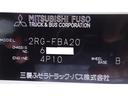ロング全低床　積載２ｔ　極東製垂直パワーゲート　Ｖ６０１Ｃ　衝突軽減ブレーキ　車線逸脱警報装置　ＬＥＤヘッドライト＆ＬＥＤフォグ　フル液晶メーター　ステアリングスイッチ　交通標識認識機能　リアビューカメラ（35枚目）