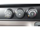 ロング全低床　積載２ｔ　極東製垂直パワーゲート　Ｖ６０１Ｃ　衝突軽減ブレーキ　車線逸脱警報装置　ＬＥＤヘッドライト＆ＬＥＤフォグ　フル液晶メーター　ステアリングスイッチ　交通標識認識機能　リアビューカメラ（45枚目）
