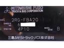Ｗキャブ全低床　積載２ｔ　極東製垂直パワーゲート　Ｖ６０１　衝突軽減ブレーキ　車線逸脱警報装置　ＬＥＤヘッドライト＆ＬＥＤフォグ　フル液晶メーター　ステアリングスイッチ　交通標識認識機能　リアビューカメラ（24枚目）