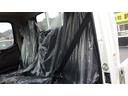 全低床　積載３ｔ　衝突軽減ブレーキ　車線逸脱警報装置　左電格ミラー　ＬＥＤヘッドライト＆ＬＥＤフォグランプ　フル液晶メーター　ステアリングスイッチ　交通標識認識機能　リアビューカメラ　スマートキー（48枚目）
