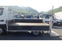 全低床　積載２ｔ　新明和製垂直パワーゲート　ＲＥ０６　５ＭＴ　車両総重量　４，４６５Ｋｇ　荷台内寸　長さ：３０５ｃｍ　幅：１６０ｃｍ　高さ：３８ｃｍ　キーレス　エアコン　パワーステアリング　パワーウィンドウ（15枚目）
