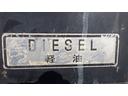 全低床　積載２ｔ　新明和製垂直パワーゲート　ＲＥ０６　５ＭＴ　車両総重量　４，４６５Ｋｇ　荷台内寸　長さ：３０５ｃｍ　幅：１６０ｃｍ　高さ：３８ｃｍ　キーレス　エアコン　パワーステアリング　パワーウィンドウ（21枚目）