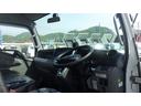ロング全低床　積載２．９５ｔ　ＡＴ　ワイドロング　床鉄板　車線逸脱警報　衝突軽減ブレーキ　ＥＺＧＯ（坂道発進補助装置）　ＥＴＣ　車両総重量　６，０７５Ｋｇ　荷台内寸　長さ：４３５ｃｍ　幅：２０７ｃｍ　高さ：３８ｃｍ（34枚目）