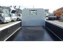 フルフラットロー　積載２ｔ　５ＭＴ　床鉄板　ＥＴＣ　キーレス　旧普通免許対応　車両総重量　４，４８５ｋｇ　荷台内寸　長さ：３１０ｃｍ　幅：１６０ｃｍ　高さ：３８ｃｍ　４ナンバー　ディーゼル　パワステ　エアコン　ＰＷ（10枚目）