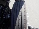 全低床　４ＷＤ　積載２ｔ　ＡＴ　衝突軽減ブレーキ　車線逸脱警報　左電格ミラー　ＬＥＤヘッドライト＆ＬＥＤフォグランプ　フル液晶メーター　ステアリングスイッチ　交通標識認識機能　リアビューカメラ　スマートキー（66枚目）