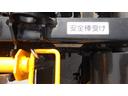 　積載３ｔ　アームロール　脱着装置付コンテナ専用車　新明和工業　５ＭＴ　４ナンバー　衝突軽減ブレーキ　車線逸脱警報　ＬＥＤヘッドライト　ＬＥＤフォグランプ　フル液晶メーター　ステアリングスイッチ（29枚目）