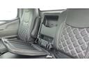 全低床　積載２ｔ　ＡＴ車　極東製垂直パワーゲート　Ｖ６０１Ｃ　床鉄板　パイプ欄干　車両総重量　４，５８５Ｋｇ　荷台内寸　長さ：３０５ｃｍ　幅：１６０ｃｍ　高さ：３８ｃｍ　ＥＴＣ　スマートキー（60枚目）