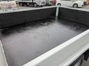 Wキャブ全低床 積載2t 5MT 床鉄板 リアクーラー ETC 車両総重量 4,740kg 荷台内寸 長さ:210cm 幅:160cm 高さ:38cm エアコン パワーステアリング パワーウィンドウ(10枚目)