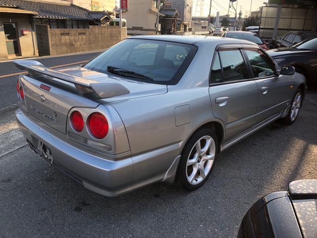 スカイライン ２５ＧＴ－Ｖ　前期　アルティアバンパー　純正ビスカスＬＳＤ　ナビ　ＴＶ　ＡＢＳ　エアコン　パワステ　パワーウィンド　アルミホイール（5枚目）