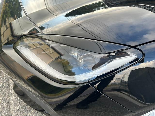 ＧＲ８６ ＲＺ　６速ＭＴ　ＨＫＳマフラー　ＨＫＳコールドエアインテーク　テイン車高調　ヨコハマ１８インチホイールＲＳ３　９インチナビ　バックカメラ　ＥＴＣ２．０　前後ドラレコ　　シートヒーター　クルーズコントロール（16枚目）