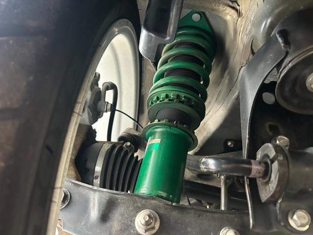 ＧＲ８６ ＲＺ　６速ＭＴ　ＨＫＳマフラー　ＨＫＳコールドエアインテーク　テイン車高調　ヨコハマ１８インチホイールＲＳ３　９インチナビ　バックカメラ　ＥＴＣ２．０　前後ドラレコ　　シートヒーター　クルーズコントロール（20枚目）