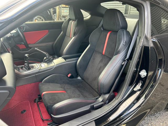 ＧＲ８６ ＲＺ　６速ＭＴ　ＨＫＳマフラー　ＨＫＳコールドエアインテーク　テイン車高調　ヨコハマ１８インチホイールＲＳ３　９インチナビ　バックカメラ　ＥＴＣ２．０　前後ドラレコ　　シートヒーター　クルーズコントロール（42枚目）