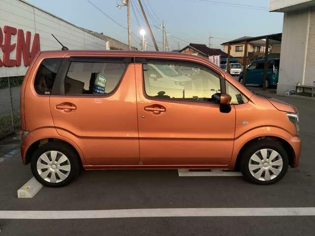 �T�C�h���C�����G�b�W�����������f�U�C���ɁA����̎g������ɏ��L�����т������܂��B