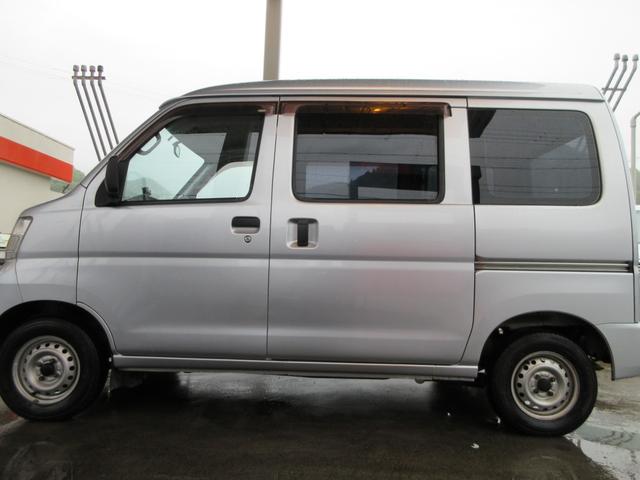 660 スペシャル 4WD 5MT シルバー(7枚目)