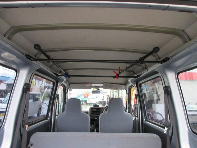 660 スペシャル 4WD 5MT シルバー(17枚目)