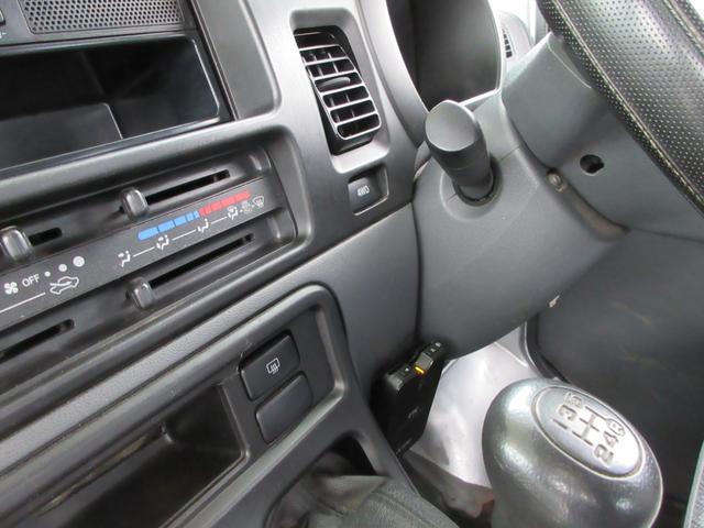 660 スペシャル 4WD 5MT シルバー(26枚目)