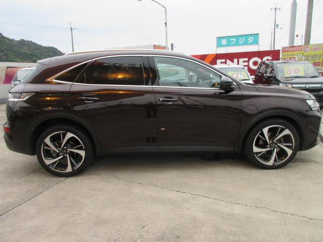 DS7クロスバック グランシック ブルーHDi グランシック ブルーHDi パノラマルーフ バックカメラ ETC 電動リアゲート レザーシート LEDヘッドランプ ワンオーナー ユーザー下取車 パノラマルーフ レザーシート バックカメラ ETC(4枚目)