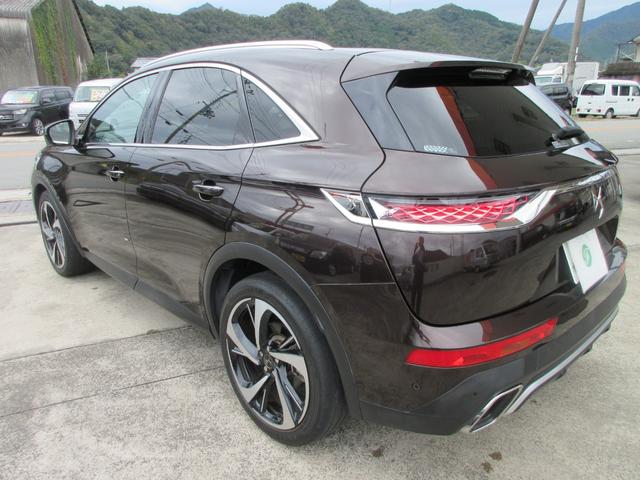 DS7クロスバック グランシック ブルーHDi グランシック ブルーHDi パノラマルーフ バックカメラ ETC 電動リアゲート レザーシート LEDヘッドランプ ワンオーナー ユーザー下取車 パノラマルーフ レザーシート バックカメラ ETC(9枚目)