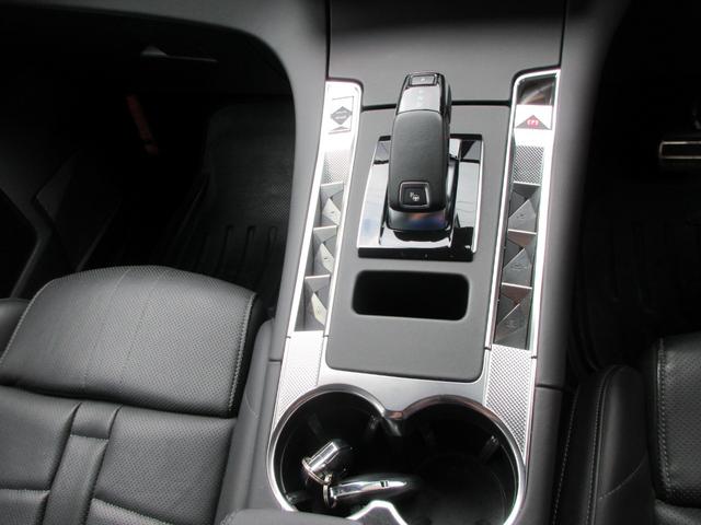 DS7クロスバック グランシック ブルーHDi グランシック ブルーHDi パノラマルーフ バックカメラ ETC 電動リアゲート レザーシート LEDヘッドランプ ワンオーナー ユーザー下取車 パノラマルーフ レザーシート バックカメラ ETC(11枚目)