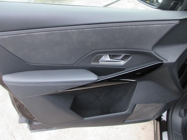 DS7クロスバック グランシック ブルーHDi グランシック ブルーHDi パノラマルーフ バックカメラ ETC 電動リアゲート レザーシート LEDヘッドランプ ワンオーナー ユーザー下取車 パノラマルーフ レザーシート バックカメラ ETC(35枚目)