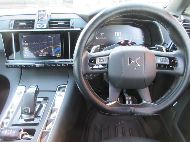 DS7クロスバック グランシック ブルーHDi グランシック ブルーHDi パノラマルーフ バックカメラ ETC 電動リアゲート レザーシート LEDヘッドランプ ワンオーナー ユーザー下取車 パノラマルーフ レザーシート バックカメラ ETC(62枚目)