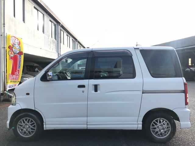 カスタム 軽自動車 ホワイト AT AC(4枚目)