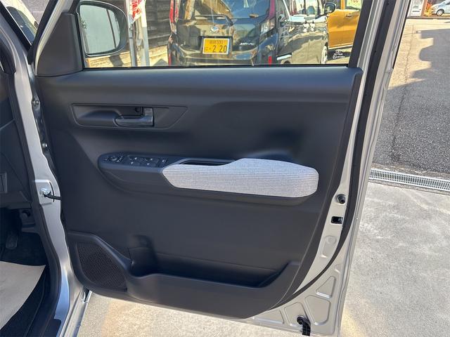 ムーヴ Ｘ　届け出済未使用車　後席スライドドアになったムーブ！（22枚目）
