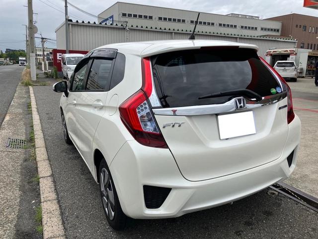 フィットハイブリッド Ｌパッケージ　スマートキー　ＥＴＣ　　純正ナビＴＶ　　ハーフレザーシート　プライバシーガラス（7枚目）