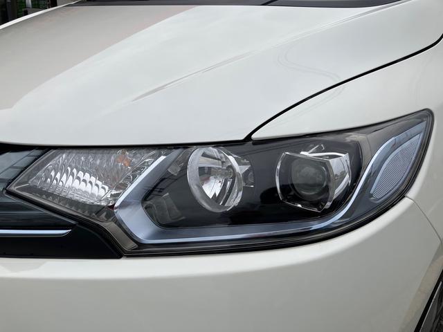 フィットハイブリッド Ｌパッケージ　スマートキー　ＥＴＣ　　純正ナビＴＶ　　ハーフレザーシート　プライバシーガラス（11枚目）