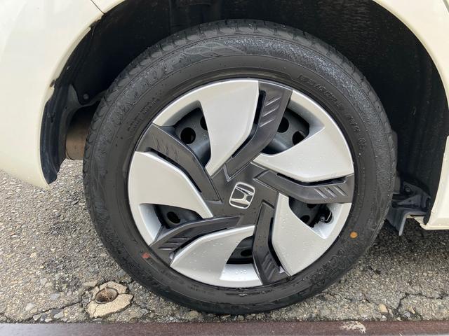 フィットハイブリッド Ｌパッケージ　スマートキー　ＥＴＣ　　純正ナビＴＶ　　ハーフレザーシート　プライバシーガラス（13枚目）