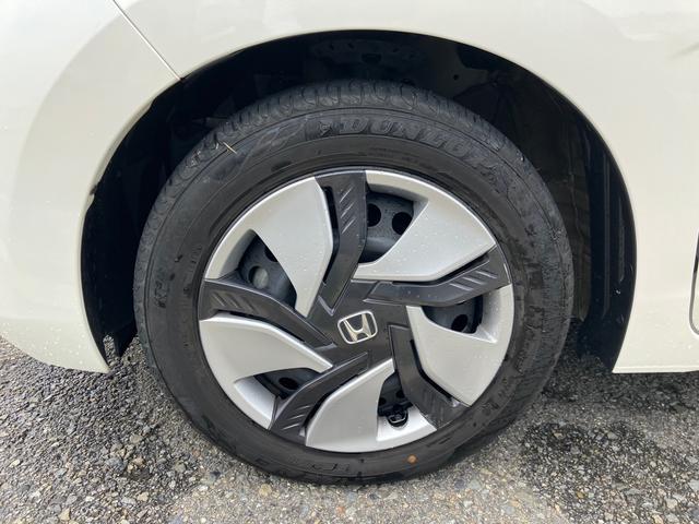 フィットハイブリッド Ｌパッケージ　スマートキー　ＥＴＣ　　純正ナビＴＶ　　ハーフレザーシート　プライバシーガラス（15枚目）